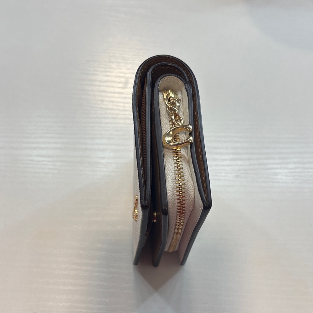 Coach Cream and Gold Women's Wallet - Picture 3 of 5